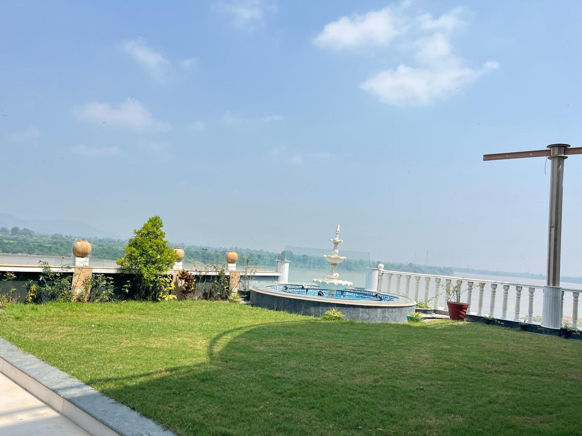 Treehouse Narmade A Riverfront Resort & Spa Narmadapuram Hoshangabad 외부 사진