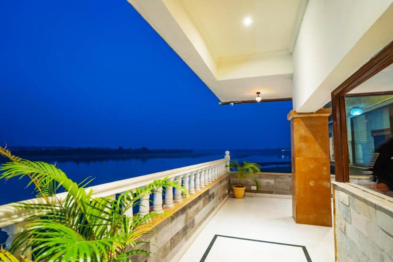Treehouse Narmade A Riverfront Resort & Spa Narmadapuram Hoshangabad 외부 사진